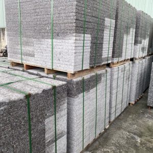 Đá granit tím BĐ 300*600*20 khò nhám