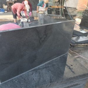 Đá lát sân 300*600*20 bazan xám mài